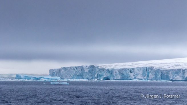 Antarctic Peninsula | Charlotte Bay