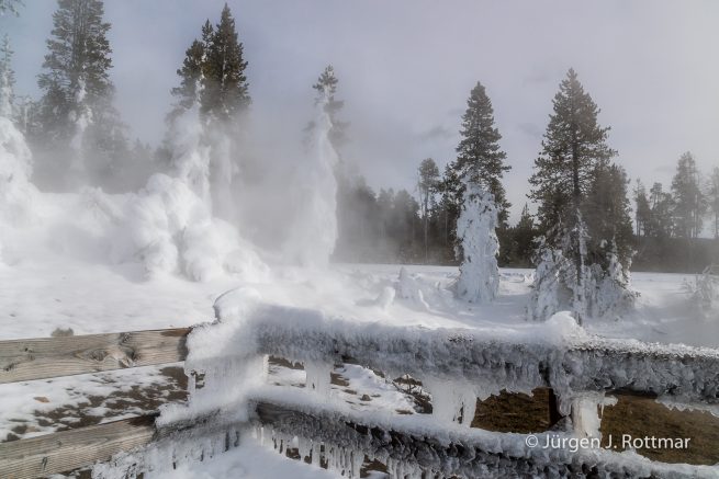 USA | Canyons & Yellowstone NP im Winter | Fountain Paint Pot
