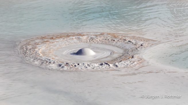 USA | Canyons & Yellowstone NP im Winter | Fountain Paint Pot